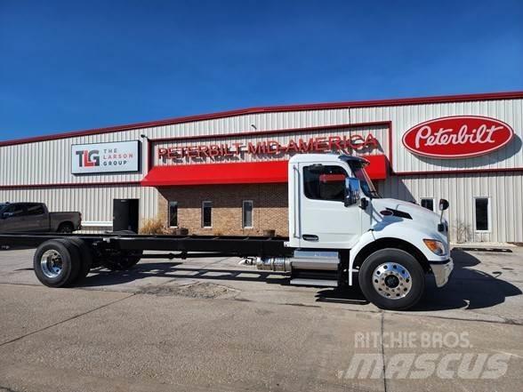 Peterbilt 536 Nákladné vozidlá bez nadstavby