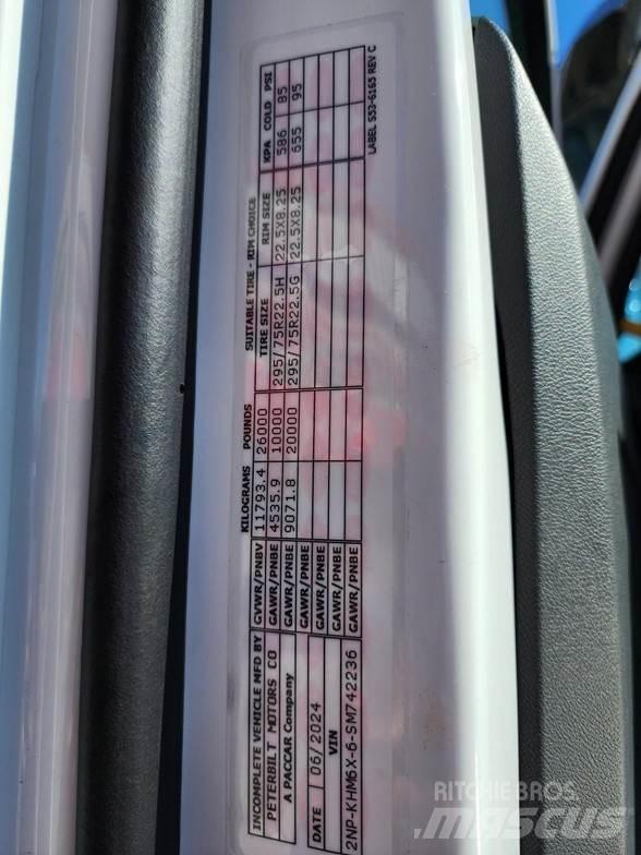 Peterbilt 536 Nákladné vozidlá bez nadstavby