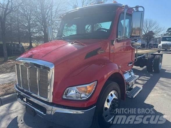 Peterbilt 536 Nákladné vozidlá bez nadstavby