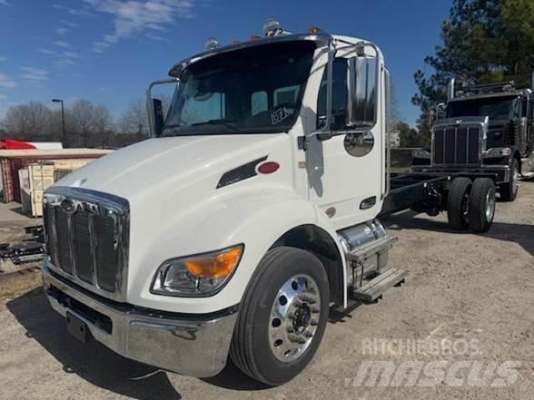 Peterbilt 536 Nákladné vozidlá bez nadstavby