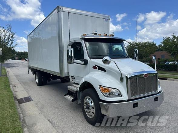 Peterbilt 536 Skriňová nadstavba