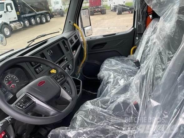 Peterbilt 536 Nákladné vozidlá bez nadstavby