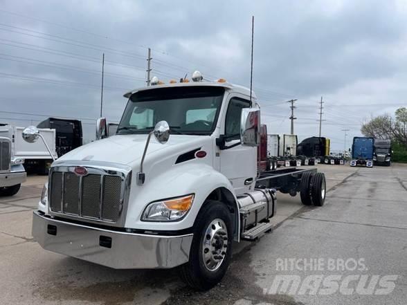 Peterbilt 536 Nákladné vozidlá bez nadstavby