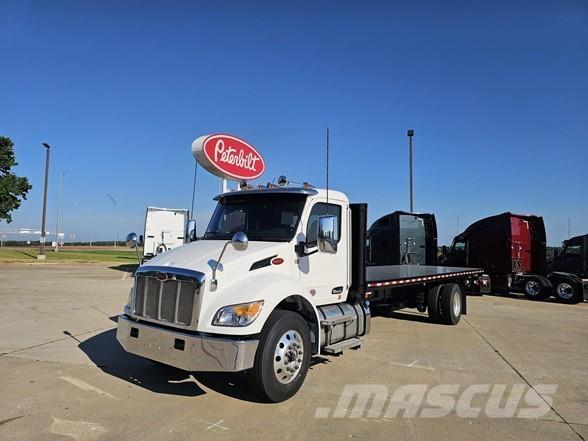 Peterbilt 536 Plošinové nákladné automobily/nákladné automobily so sklápacími bočnicami