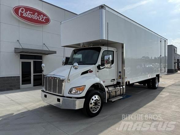 Peterbilt 536 Skriňová nadstavba