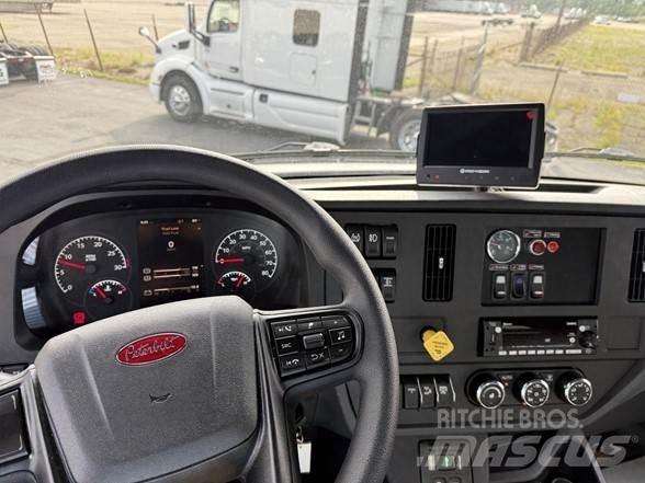 Peterbilt 537 Smetiarske vozidlá