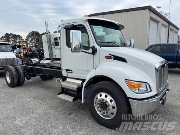 Peterbilt 537 Nákladné vozidlá bez nadstavby