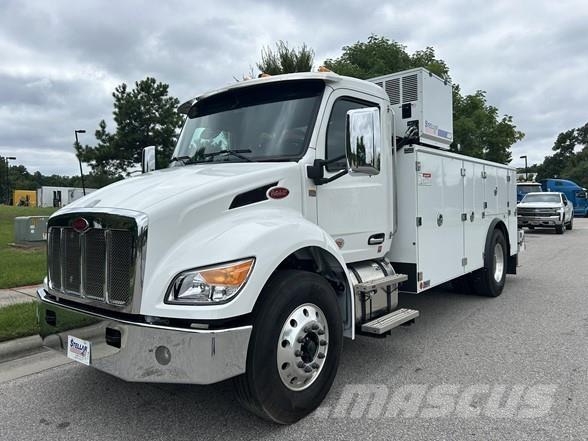 Peterbilt 537 Stavebníctvo - ostatné