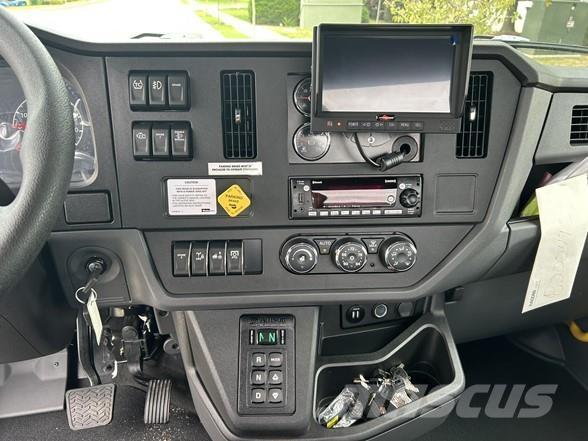 Peterbilt 537 Stavebníctvo - ostatné