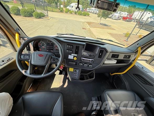 Peterbilt 537 Stavebníctvo - ostatné