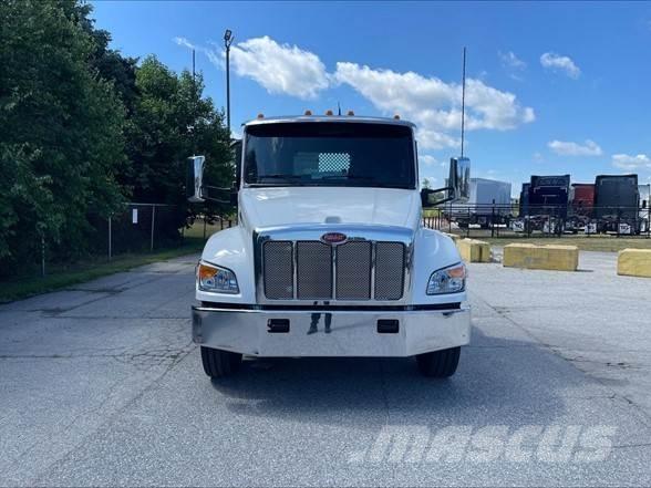 Peterbilt 548 Plošinové nákladné automobily/nákladné automobily so sklápacími bočnicami