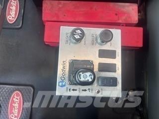 Peterbilt 567 Sklápače