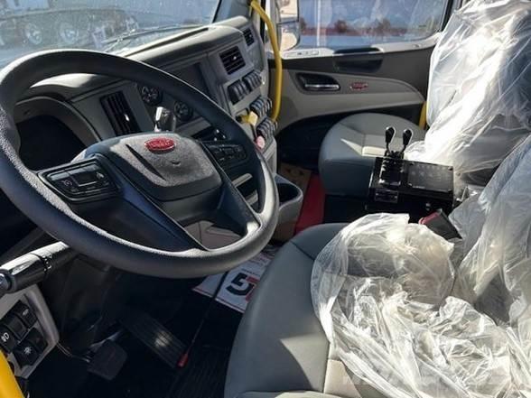 Peterbilt 567 Smetiarske vozidlá