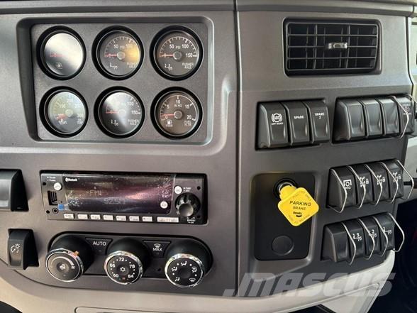 Peterbilt 567 Sklápače