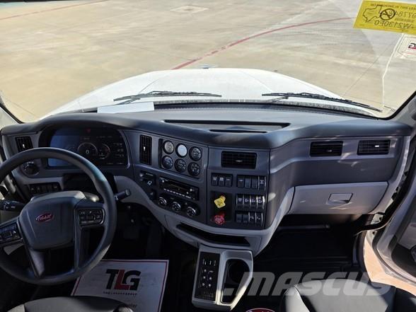 Peterbilt 567 Sklápače