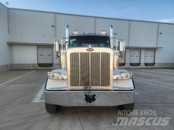 Peterbilt 589 Ťahače