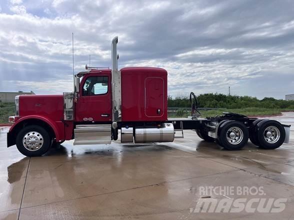 Peterbilt 589 Ťahače