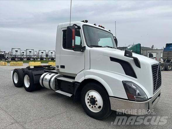 Volvo VNL42T300 Ťahače
