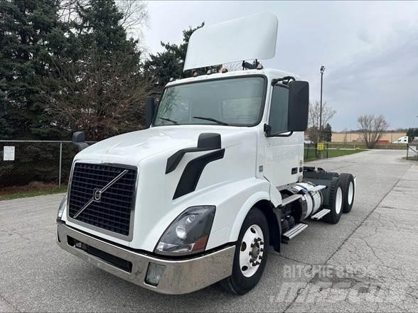 Volvo VNL42T300 Ťahače