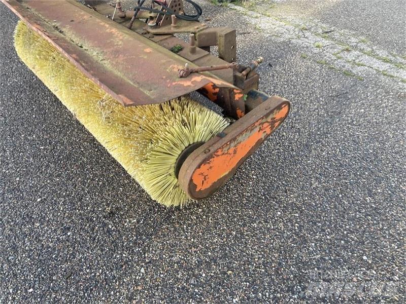 GMR 2000 Zametacie stroje