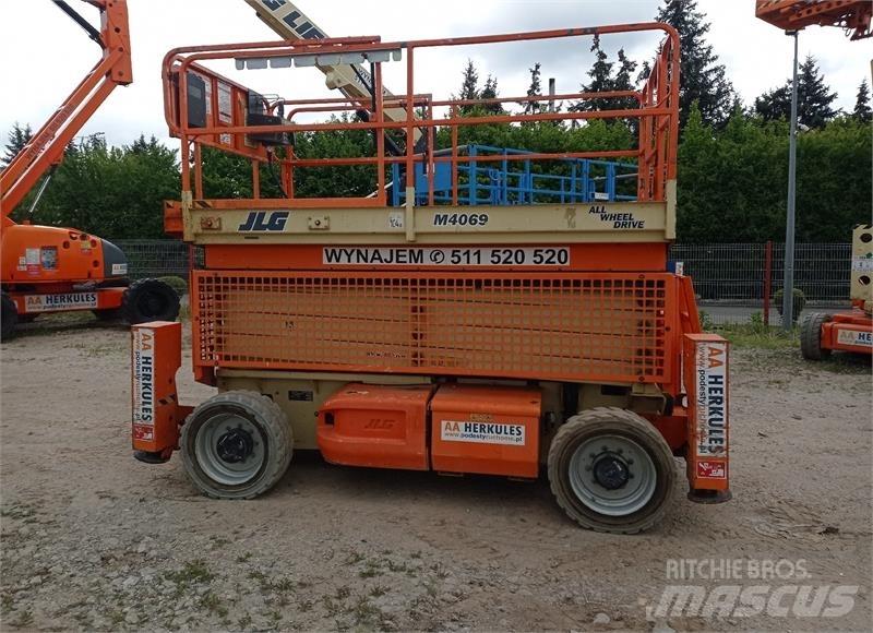 JLG 4069 Nožnicové zdvíhacie plošiny