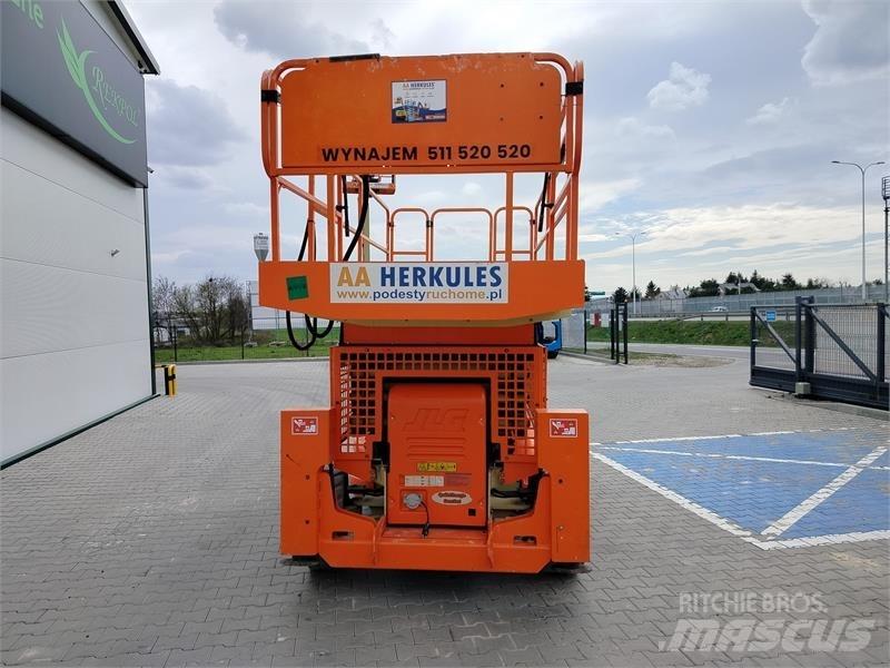 JLG 4069 Nožnicové zdvíhacie plošiny