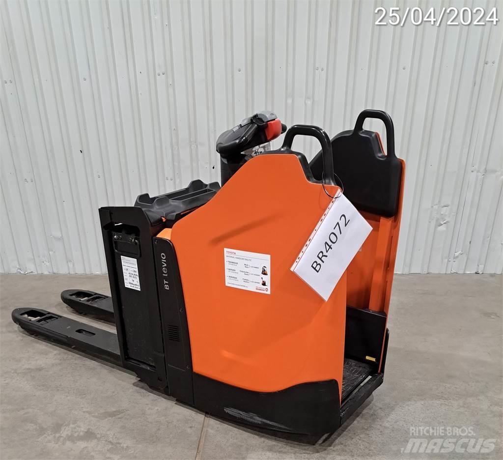 BT LPE200/8 Ručný paletový vozík