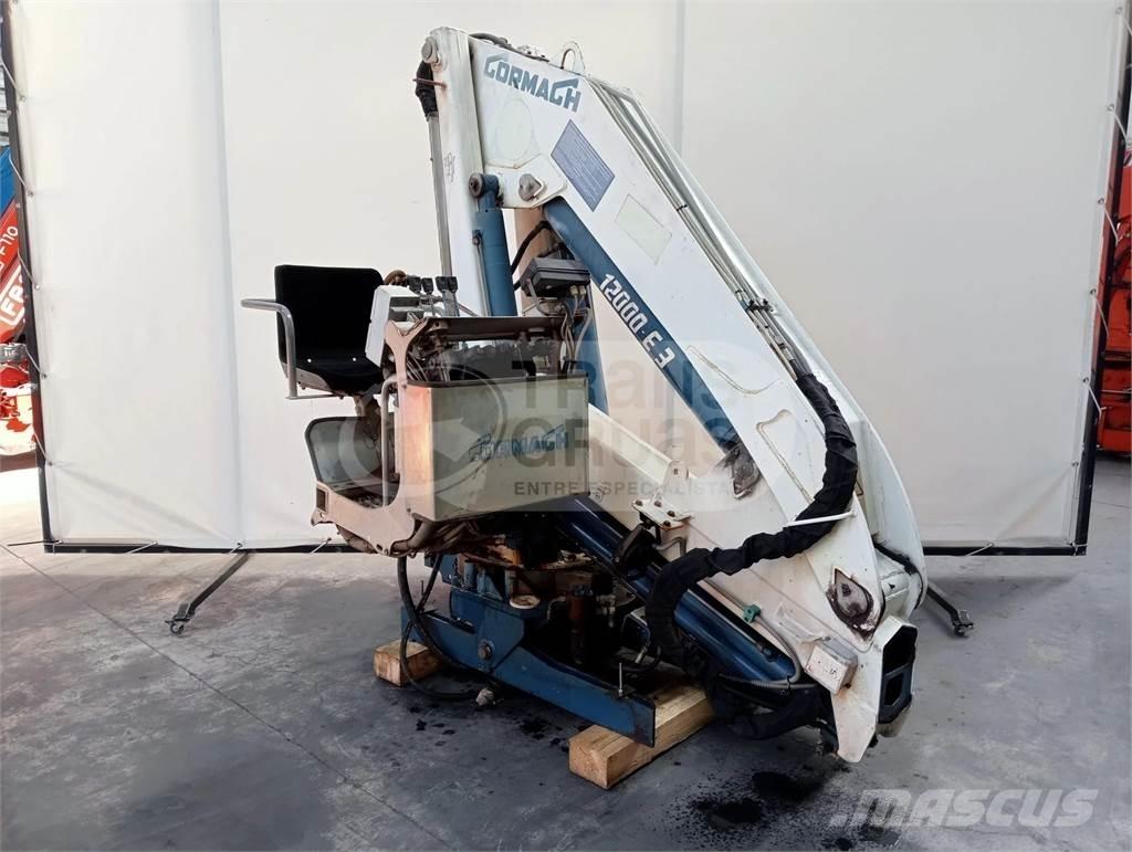 Cormach 12000 E3 Nakladacie žeriavy