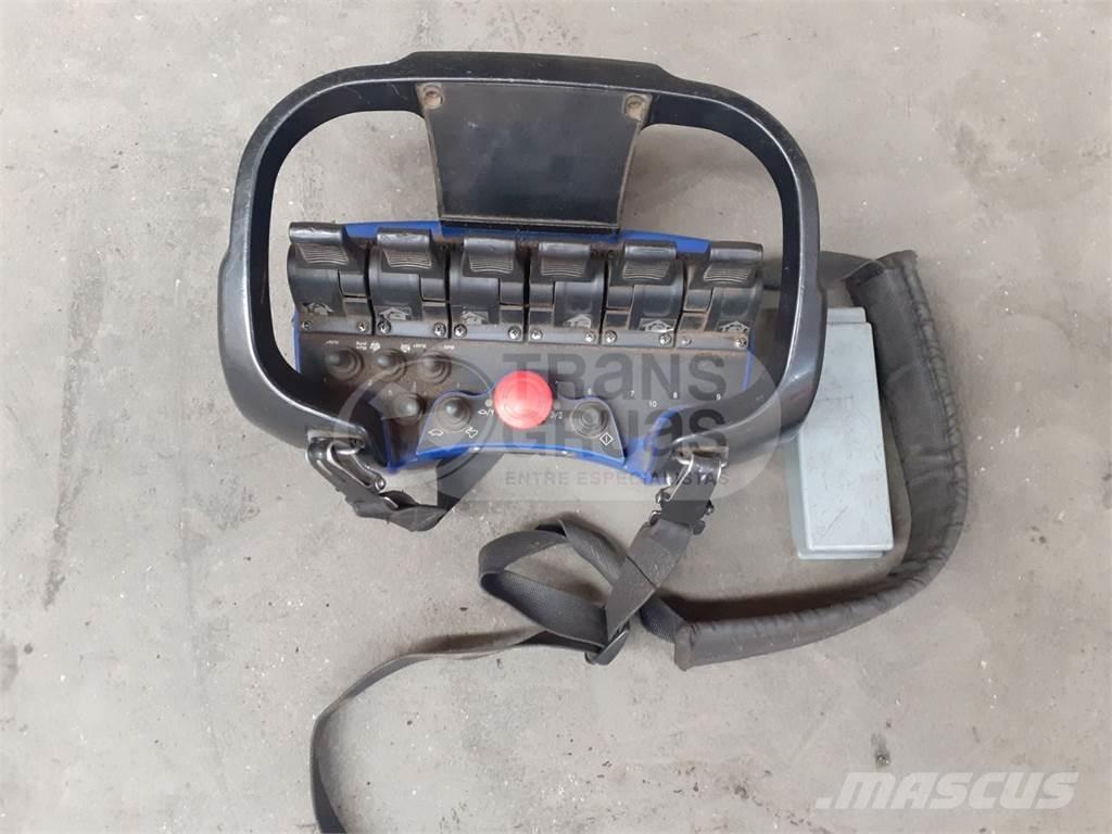 MKG HLK 770 HP Nakladacie žeriavy