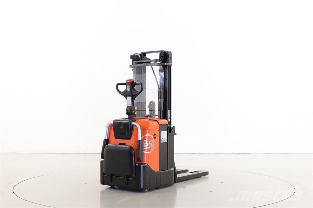 BT SPE125 Ručne vedené vysokozdvižné vozíky