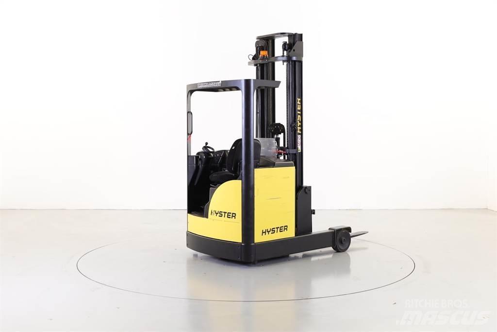 Yale MR16 Retraky