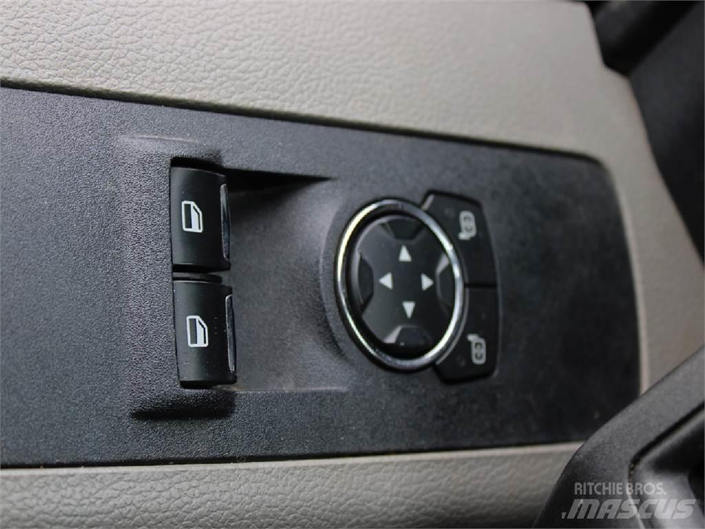 Ford F550 Autoplošiny