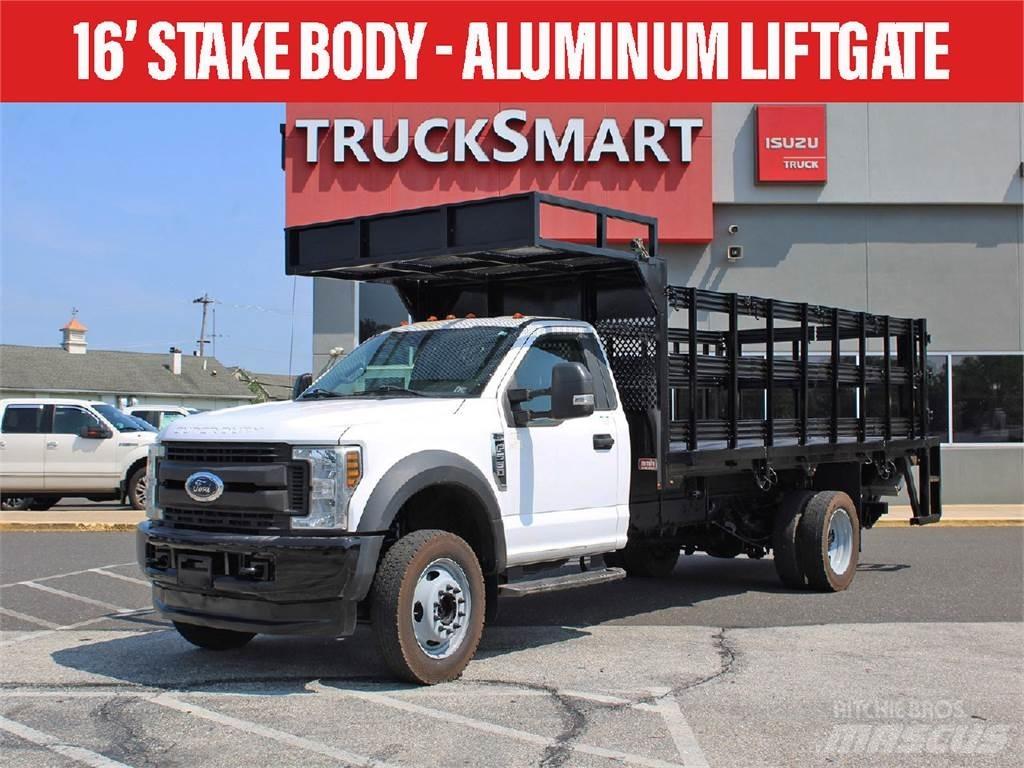 Ford F550 Plošinové nákladné automobily/nákladné automobily so sklápacími bočnicami