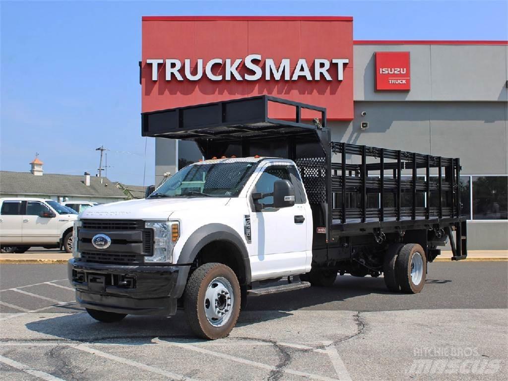 Ford F550 Plošinové nákladné automobily/nákladné automobily so sklápacími bočnicami