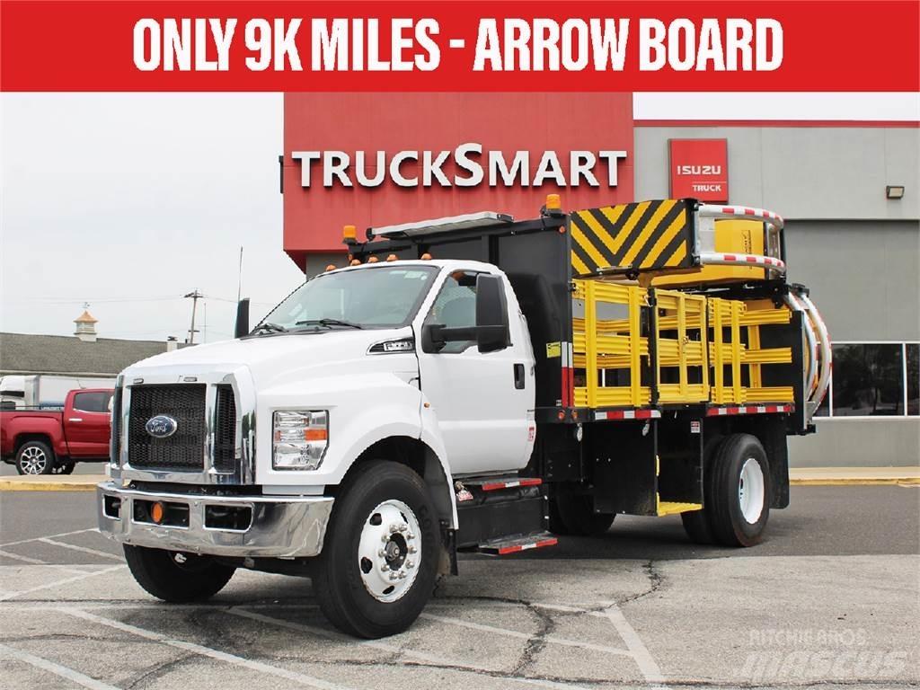 Ford F650 Komunálne / Multi-úžitkové vozidlá
