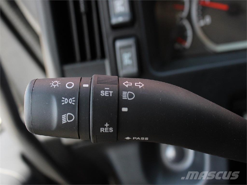 Isuzu FVR Hákový nosič kontajnerov