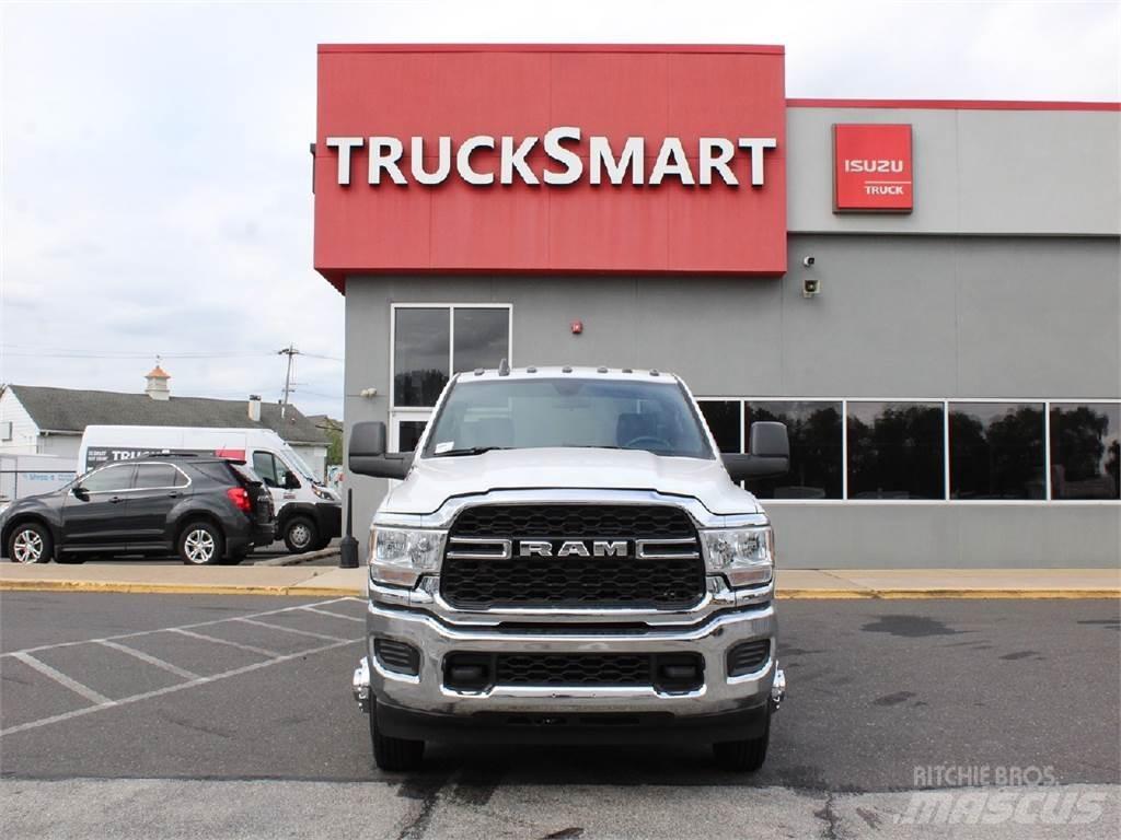 RAM 3500 Komunálne / Multi-úžitkové vozidlá