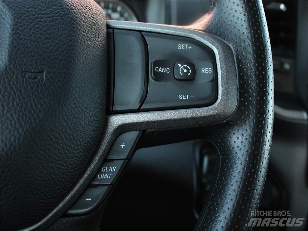 RAM 5500 Komunálne / Multi-úžitkové vozidlá