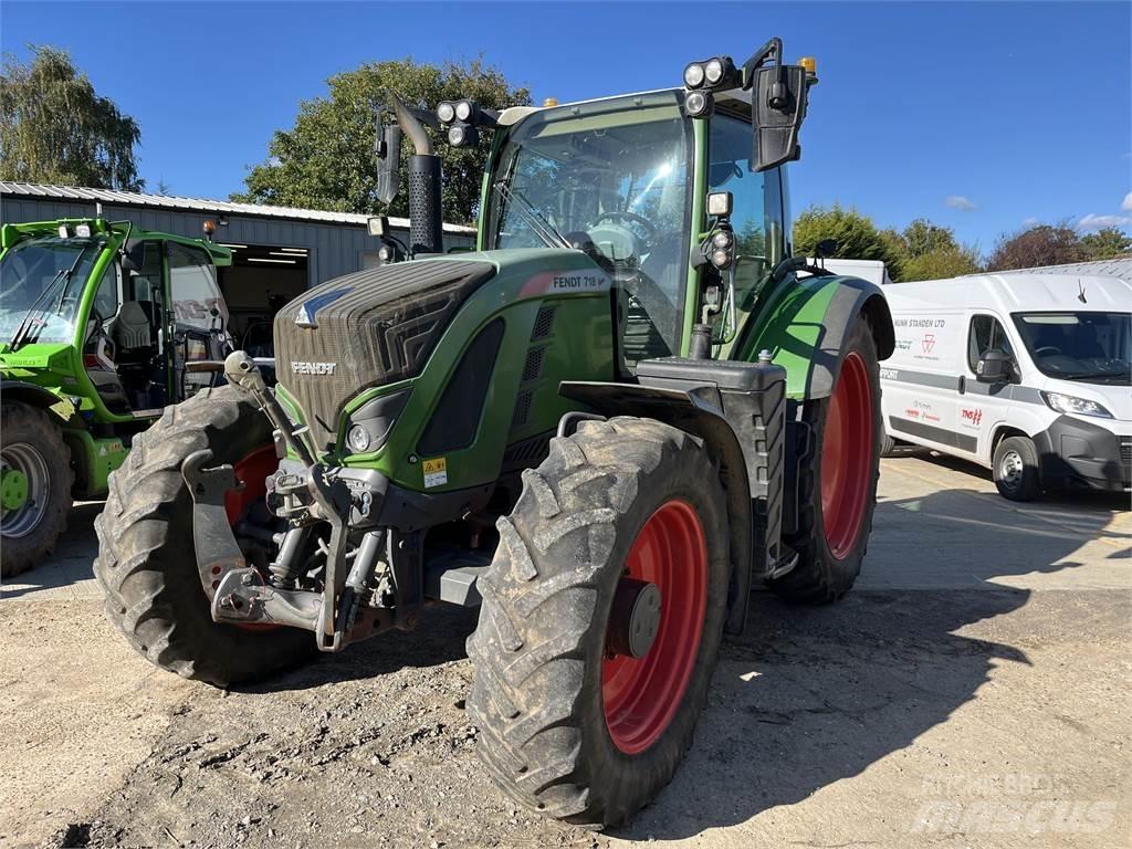 Fendt 718 Traktory