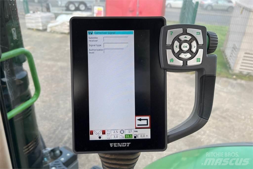 Fendt 718 Traktory