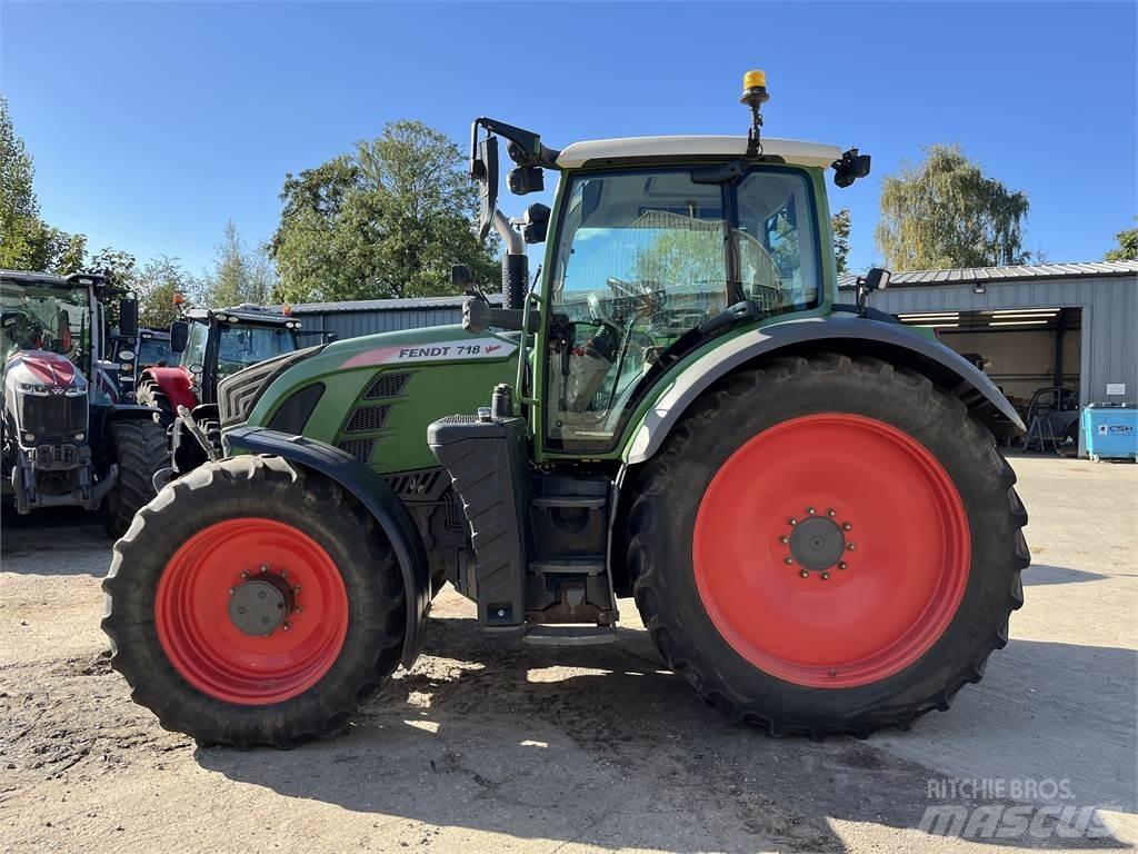 Fendt 718 Traktory