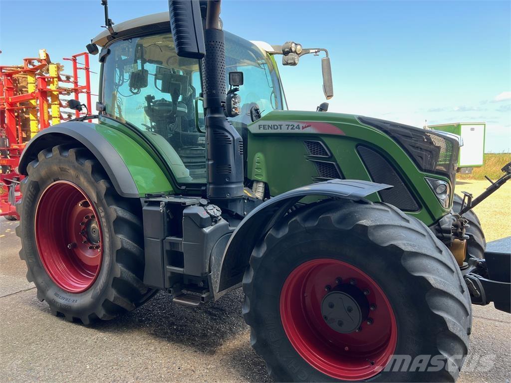 Fendt 724 Traktory