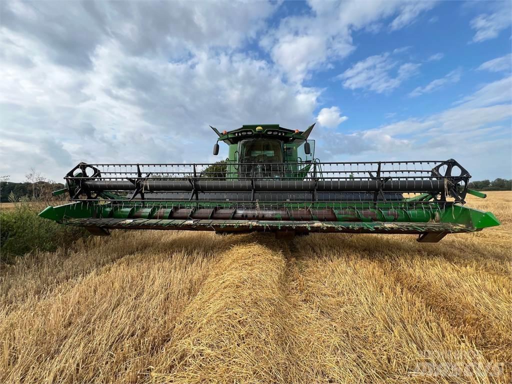 John Deere S685I Kombinované zberacie stroje