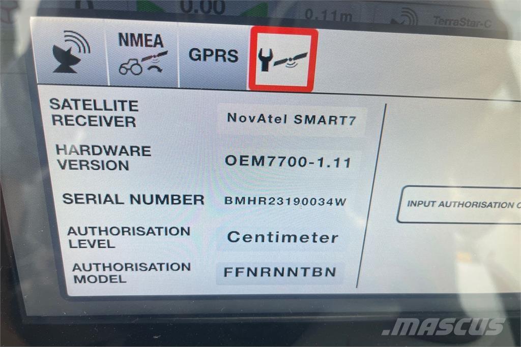 Valtra T234D Traktory