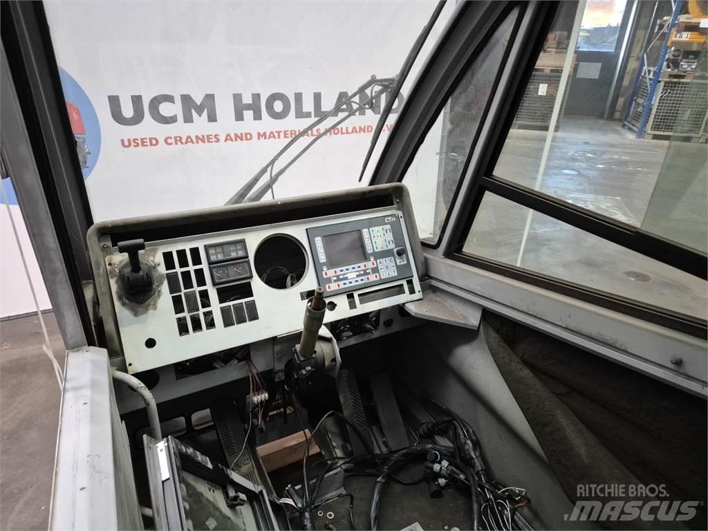  C.T.2 upper cabin Kabíny a interiér