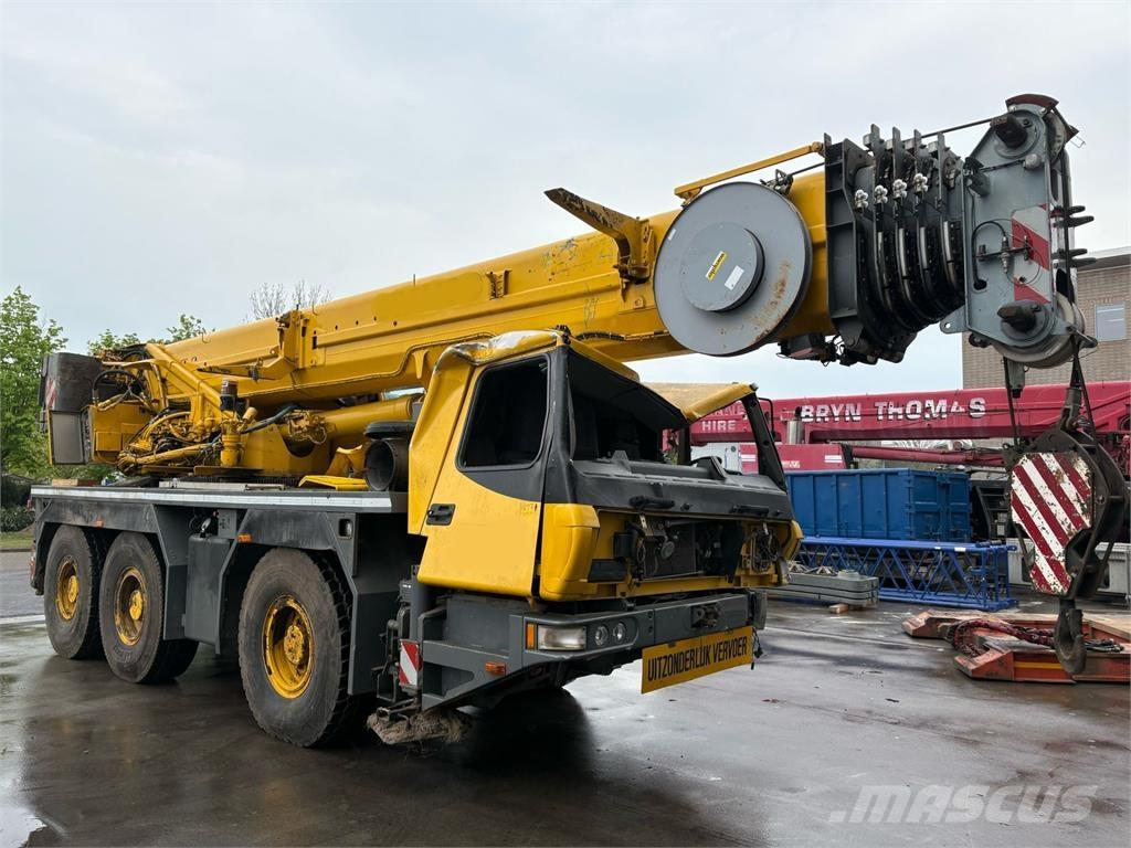 Grove GMK 3055 Univerzálne terénne žeriavy
