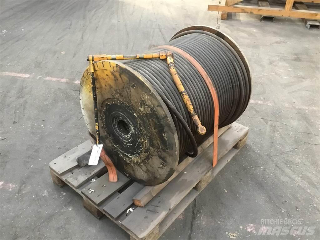 Grove GMK 5200 winch Diely a zariadenia žeriavov