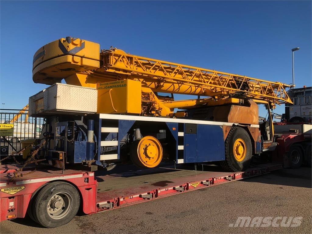 Liebherr LTM 1030-2 Univerzálne terénne žeriavy