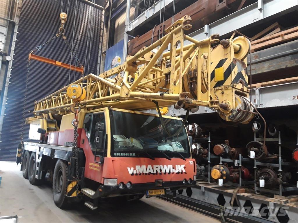 Liebherr LTM 1060-2 Univerzálne terénne žeriavy