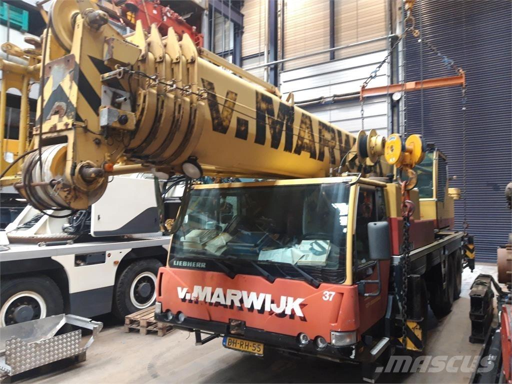 Liebherr LTM 1060-2 Univerzálne terénne žeriavy